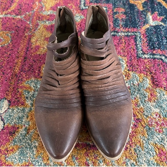 Free People | Women’s Brown Leather Lost Valley Strappy Ankle Zip Ankle Boot 9.5 - Picture 5 of 16